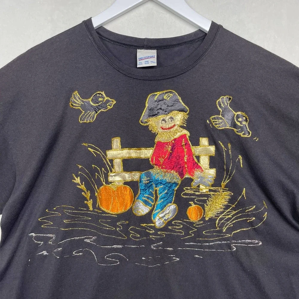 Vintage T-Shirt Embroidered Scarecrow Halloween Vibes Decosport (Fits‎ as Large) - Picture 2 of 10